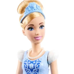 Mattel Coffret poupée mannequin Cendrillon avec tenues^ Poupées Mannequins