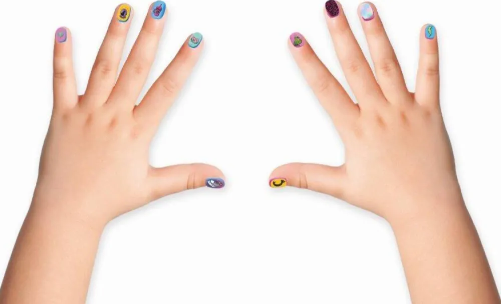 Clementoni Dark nail art Monster High^ Cosmétiques