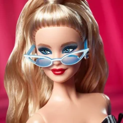 Mattel Poupée Barbie blonde 65e anniversaire - Barbie Signature^ Poupées Mannequins