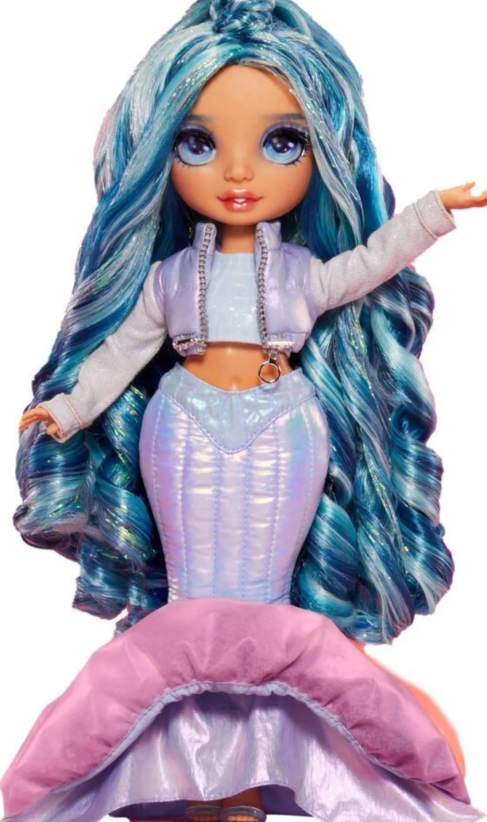 MGA Poupée Rainbow High Winter Wonderland Mannequin Skyler 27 cm^ Poupées Mannequins