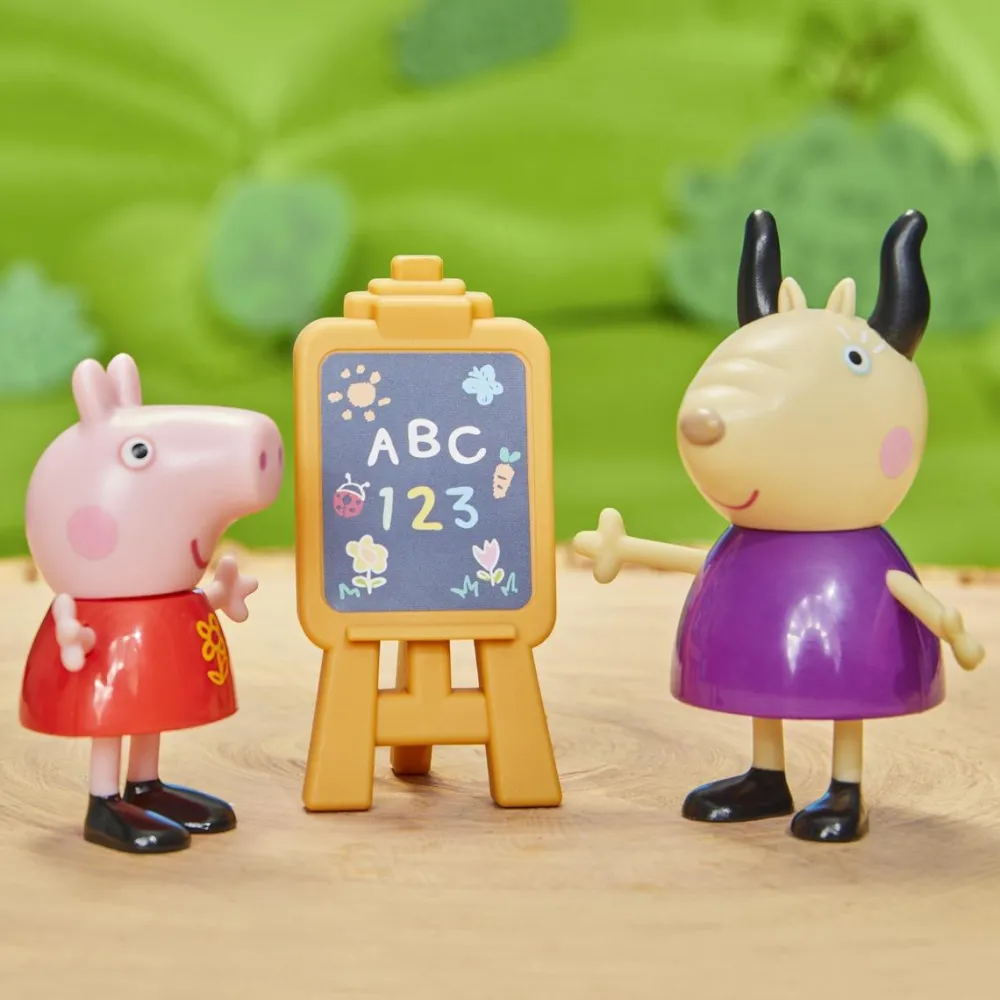 Hasbro Salle de classe de Peppa pig^ Les Héros Et Personnages