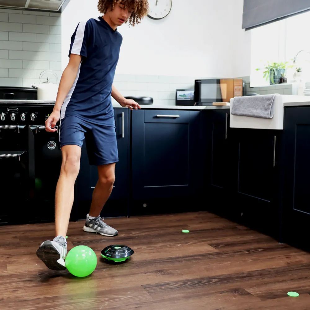 Varta SoccerBot robot d'entrainement de football^ Sports Et Ballons